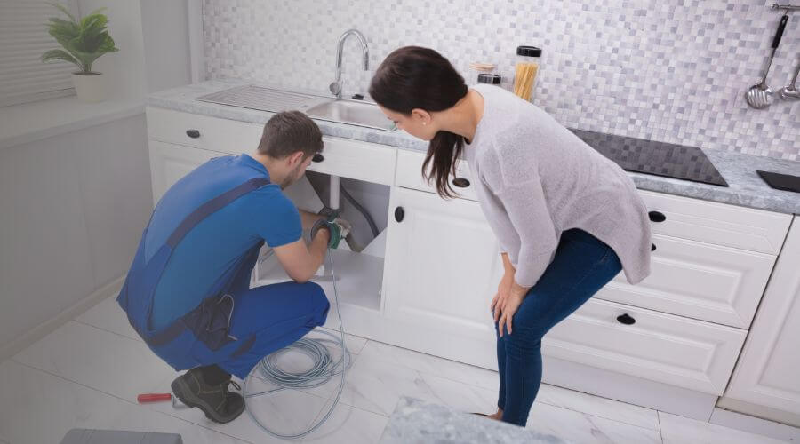 Professional clogged toilet repair in Las Marias, PR